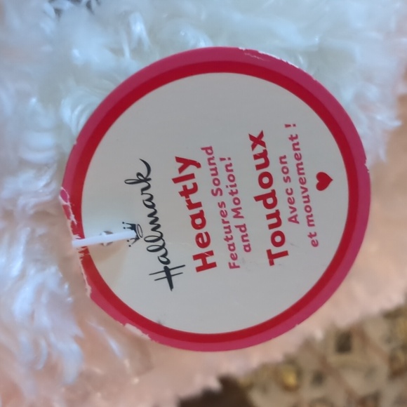 HALLMARK* talking animated bear says hug me, squeeze me, love me while he hugs - Picture 8 of 12